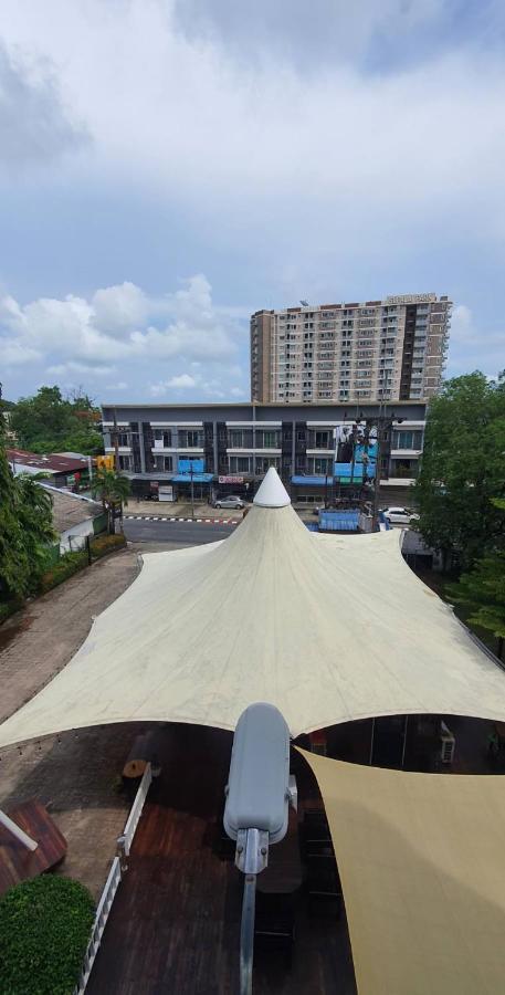 Nora Bukit Hotel Phuket Kültér fotó